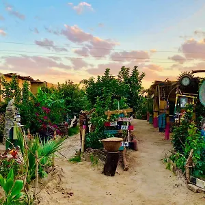 豪华帐篷 Bedouin, 樂蜀